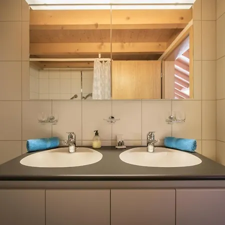 Lägenhet Staubbach, Views, Spacious, Family Friendly *