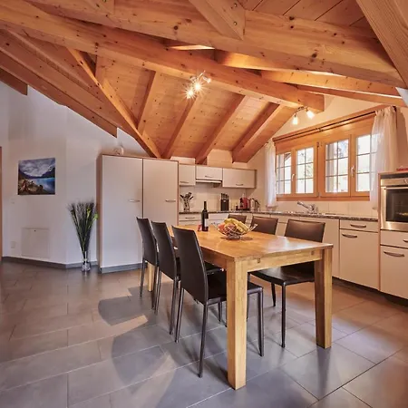 Staubbach, Views, Spacious, Family Friendly アパート ラウターブルンネン
