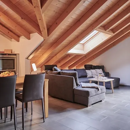 公寓 Staubbach, Views, Spacious, Family Friendly 劳特布龙嫩